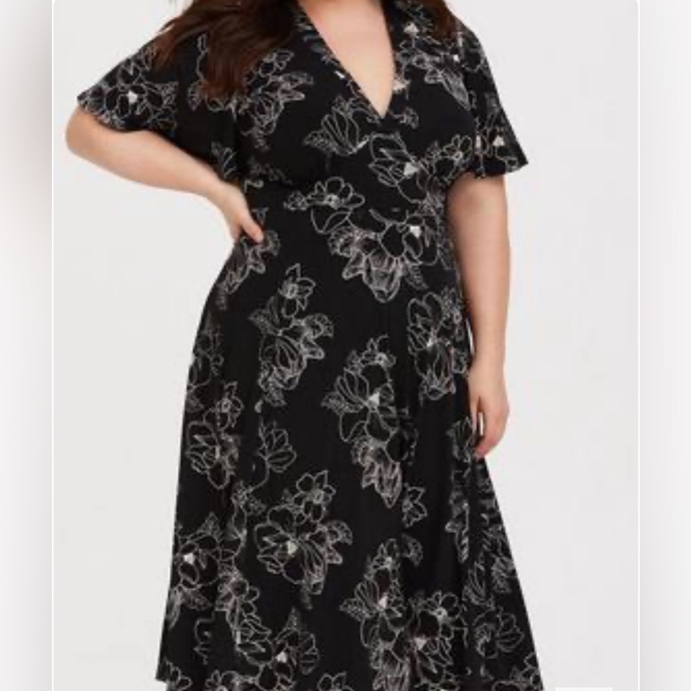Torrid black floral midi dress